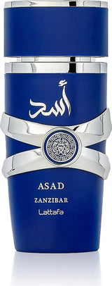 Asad Zanzibar Parfum von Lattafa – exotischer Duftmix aus Mango, Kokosnuss und Jasmin – warmer, süß-holziger Unisex-Duft für den Abend oder Alltag

Lattafa Asad Zanzibar Eau de Parfum – intensiver Duft mit orientalischen und holzigen Akkorden – Vanille, Moschus und Orangenblüte sorgen für sinnliche Tiefe

Asad Zanzibar Duft 100 ml – luxuriöser Mix aus tropischen Früchten, floralen Noten und cremiger Vanillebasis – orientalisch-gourmandiger Signature-Duft von Lattafa

Lattafa Asad Zanzibar Parfum – blauer De