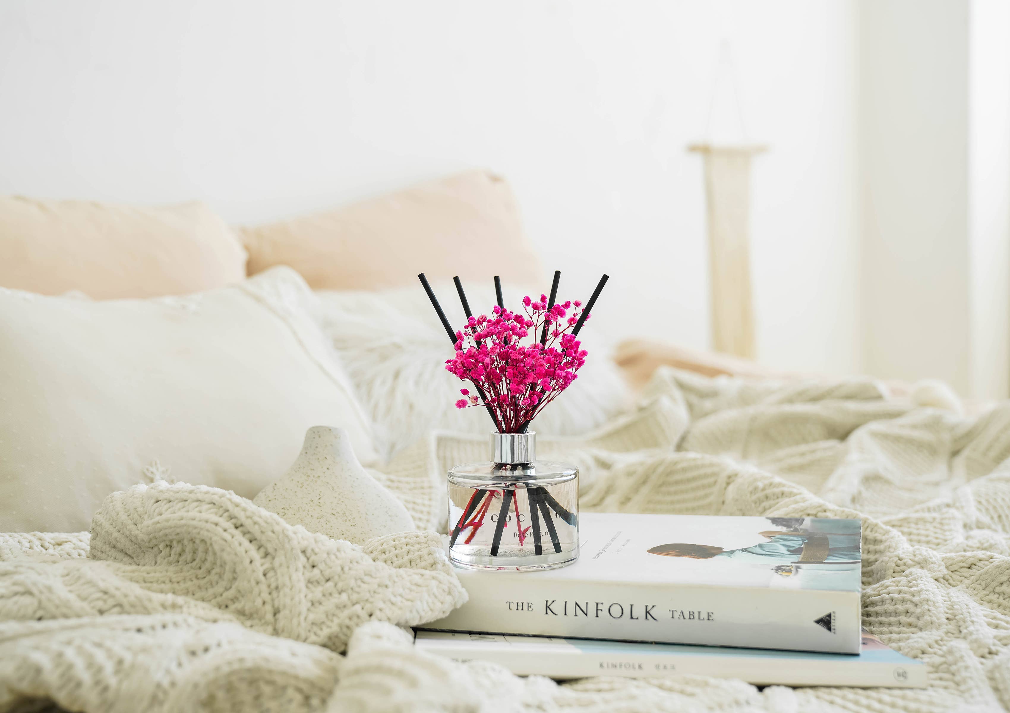 Cocodor Diffuser Rosenduft 120 ml Raumduft mit echter Blumen Optik und langer Haltbarkeit
Raumduft mit Rosen und Blumen Cocodor Flower Diffuser 120 ml dekorativ und elegant kaufen