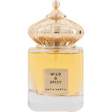 Matin Martin Wild & Spicy Duft 100ml würzig süß floral Parfum
Wild & Spicy Parfum Flakon Nahaufnahme hochwertiges Eau de Parfum 100ml
Matin Martin Wild & Spicy Duftkomposition Bergamotte rosa Pfeffer Parfum
Wild & Spicy Eau de Parfum mit Rose Heliotrop Freesie Duftbeschreibung
Matin Martin Wild & Spicy Basisnoten Moschus Tonkabohne Vanille Parfum