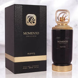 Riffs Momento Parfum – edler Extrait de Parfum Flakon mit dunklem, reflektierendem Glas und silbernem Verschluss. Langanhaltender Duft mit Oud, Vanille, Moschus und Rauchnoten. Perfekt für Abend, Winter und besondere Anlässe.
