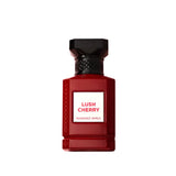 Lush Cherry Eau de Parfum von Fragrance World – edler Duft mit verführerischer Kirschnote, cremiger Tonkabohne und warmem Sandelholz – inspiriert von luxuriösen Signature-Düften

Exklusives Parfum Lush Cherry 80 ml – sinnlicher Unisex-Duft mit orientalisch-fruchtiger Komposition aus Kirsche, Amber und Holznoten – für moderne Duftliebhaber

Lush Cherry Parfum – intensiver Kirschduft mit floraler Tiefe und holziger Basis – Eau de Parfum mit 80 ml Inhalt von Fragrance World – orientalisch süß und elegant