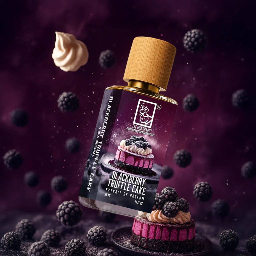 The Dua Brand Blackberry Truffle Cake kaufen – luxuriöser Gourmand-Duft für Herbst und Winter

The Dua Brand Blackberry Truffle Cake Extrait de Parfum für Damen und Herren – intensiver Kuchen-Duft mit Premium-Performance

The Dua Brand Blackberry Truffle Cake Duftprofil – süß, cremig, fruchtig und