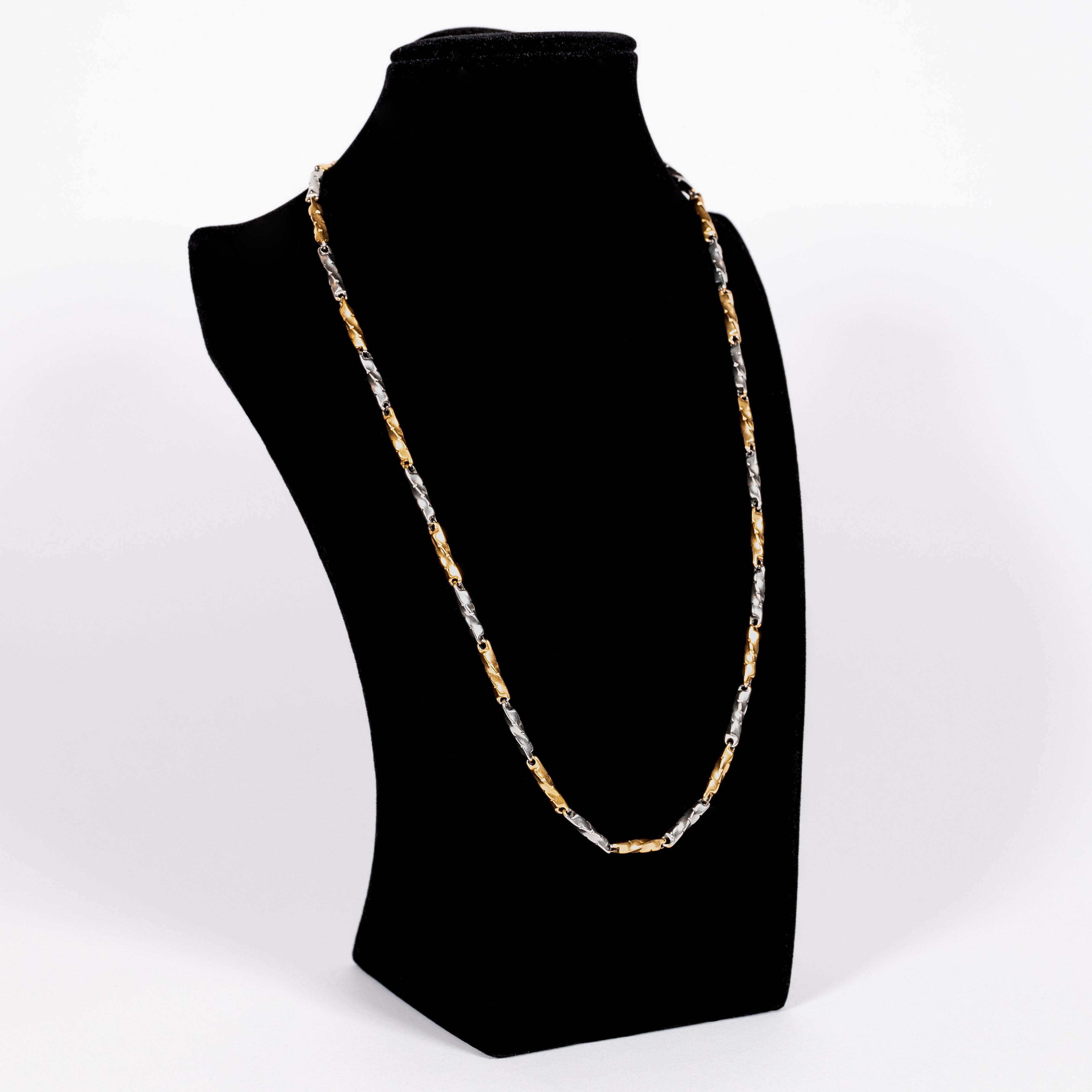 Kollektion: Ketten/ Chains  Länge: 56 cm   Gewicht: 31 Gram  Material: Edelstahl   Sofort versandfertig, Lieferfrist 2-5 Tage, Two Tone, Gold Silber, material: schön in handarbeit in garantierter reinheit von sterling silber mit 925 stempeln authentizität zu gewährleisten. antianlauf- finish leicht anlaufen zu vermeiden. massnahmen: 15x39mm kette und kreis tropfen earrng mit post bolzen 9mm kugel, dass passt richtig auf die ohren. packaged: jedes vanbelle produkt kommt schön zu